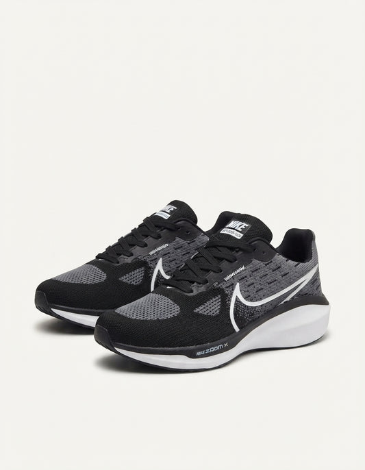 Performance Running Shoes - Nke ZoomX